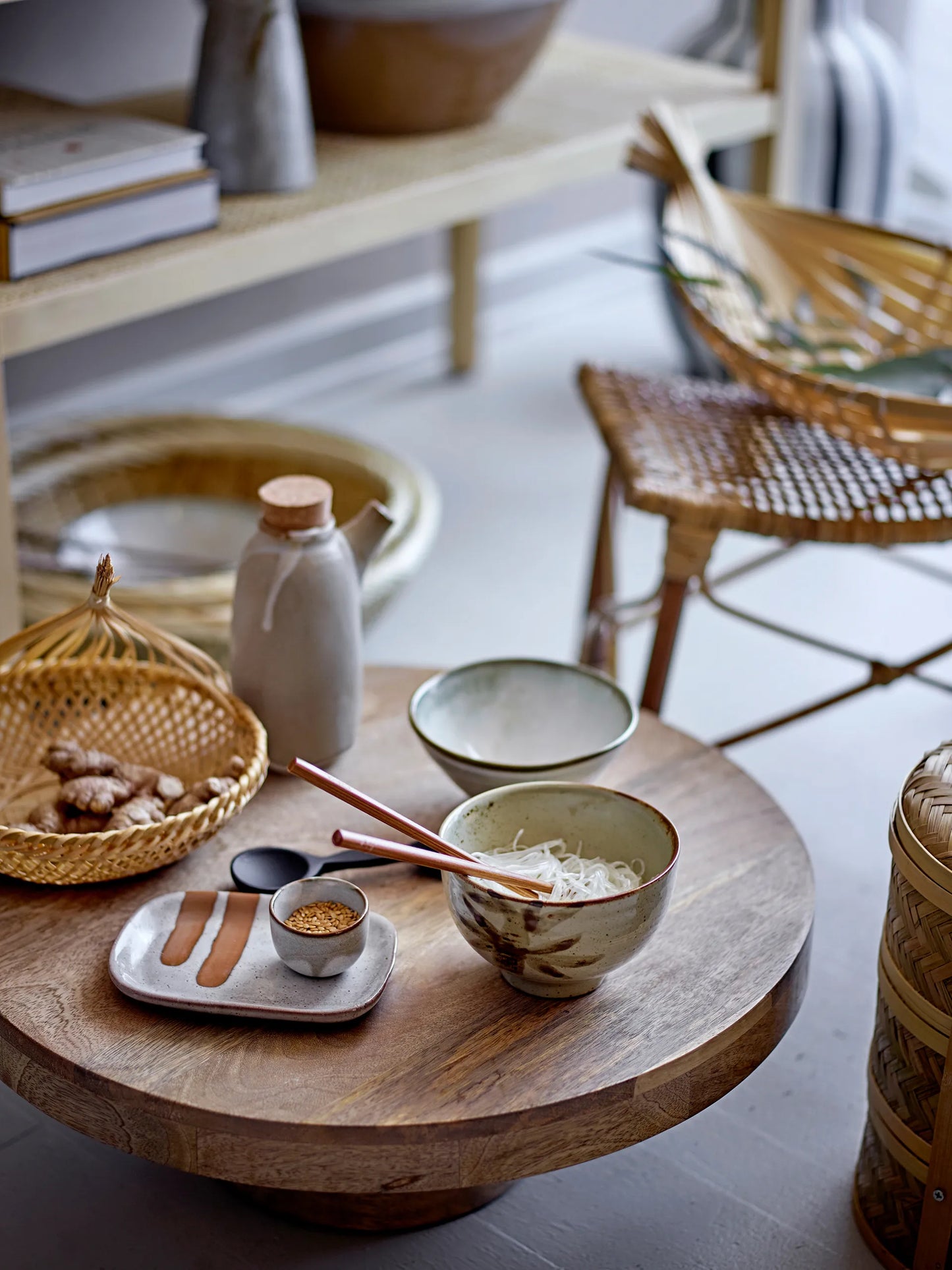 Masami plate white stoneware