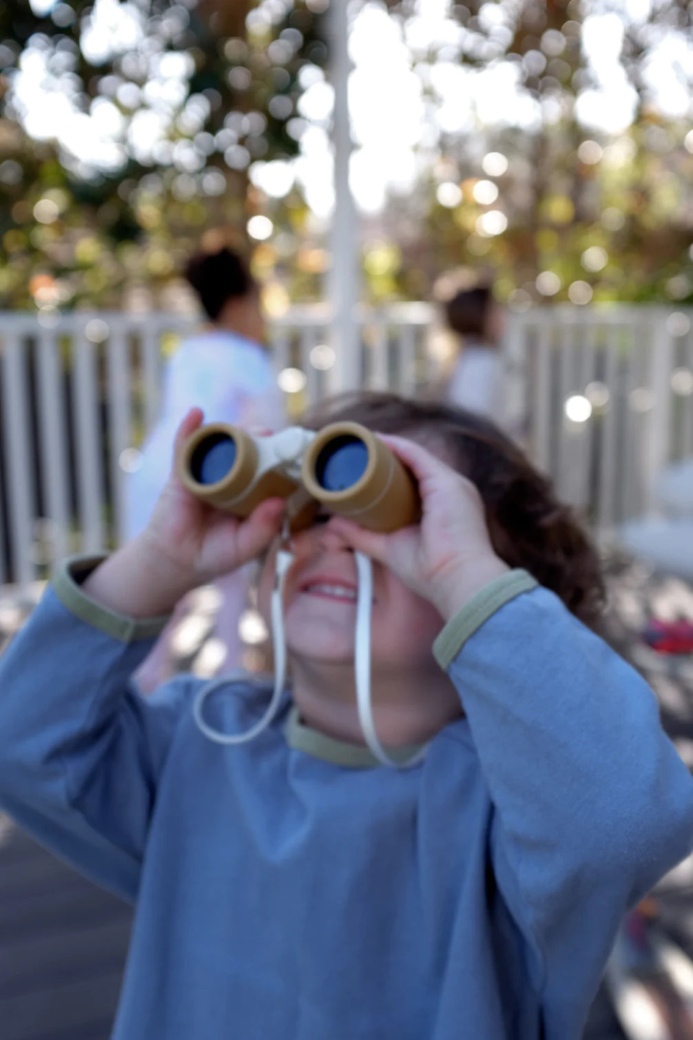 Kids Explore Binoculars