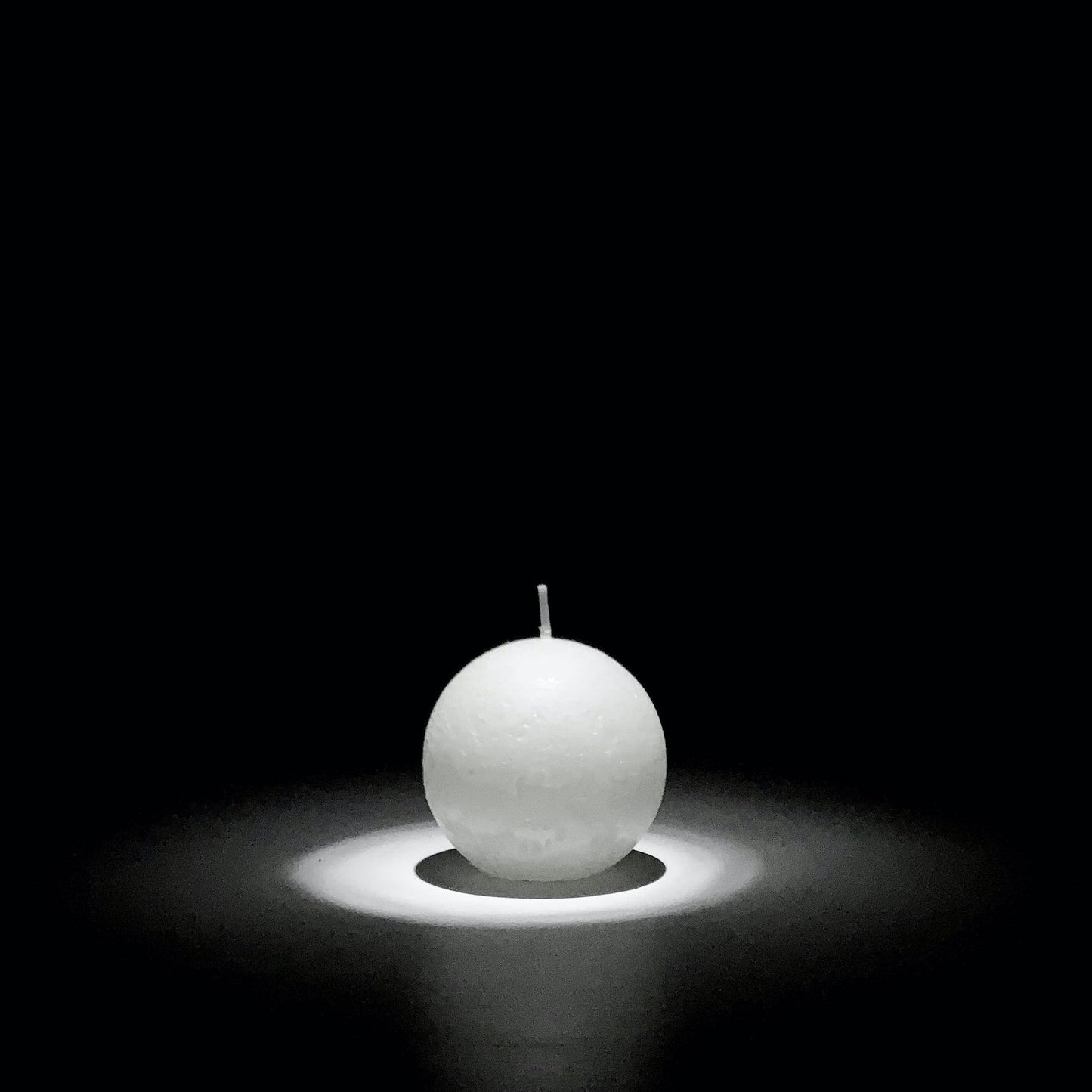 Sphere Textured White Candles