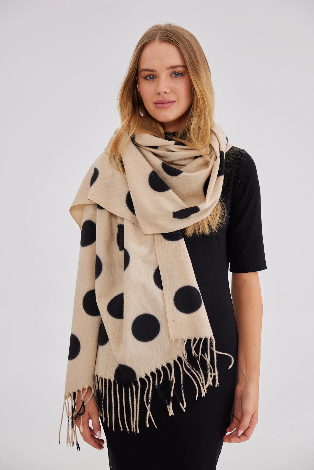 Ladro Spotty Scarf