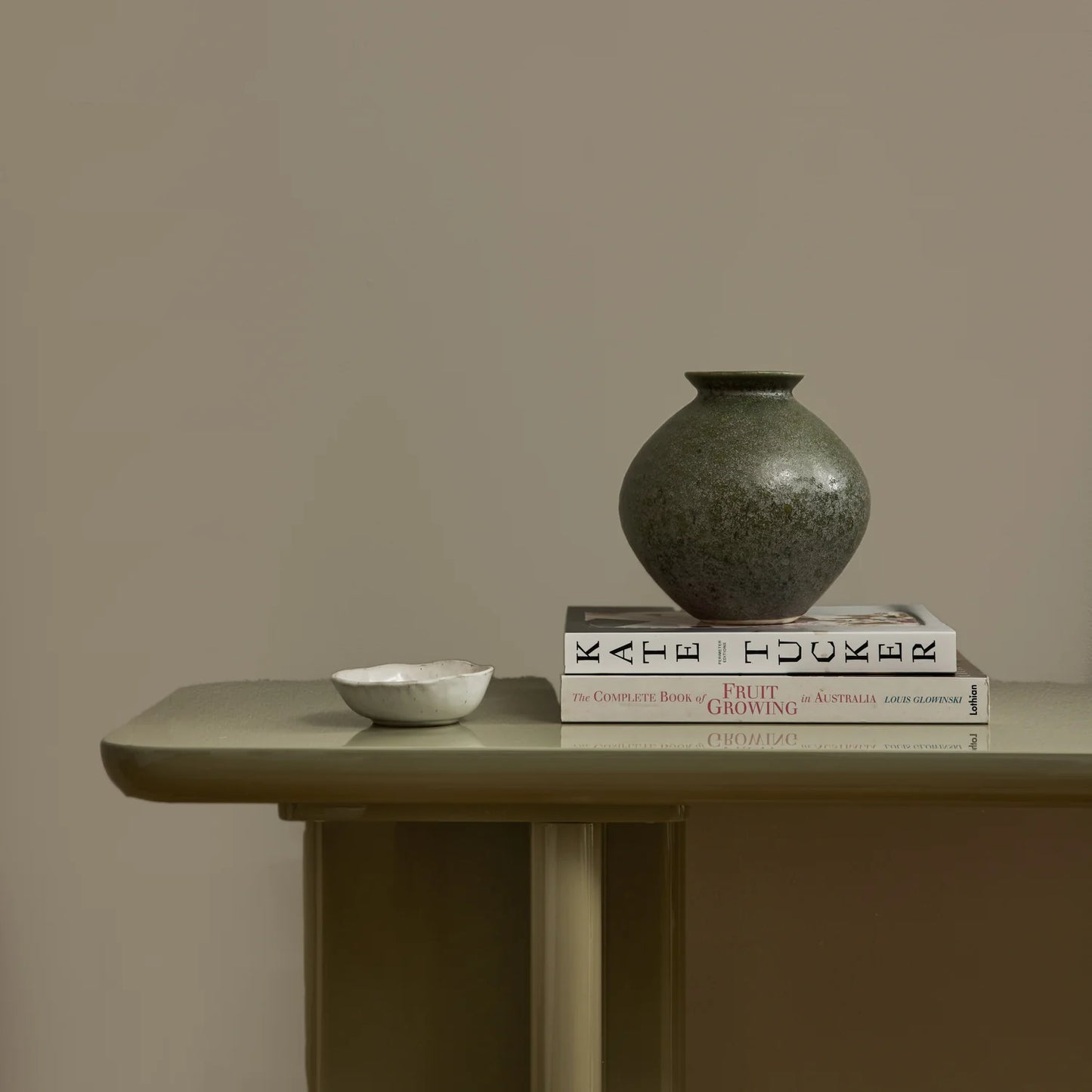 Hans Reactive Dark Green Vase